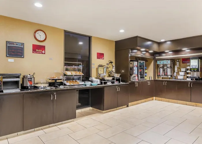 Best Western Plus Garden Court Inn