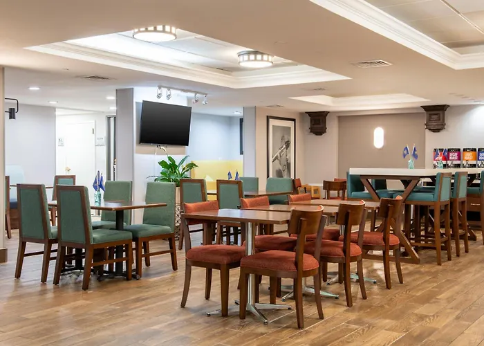 Hampton Inn Portsmouth Central