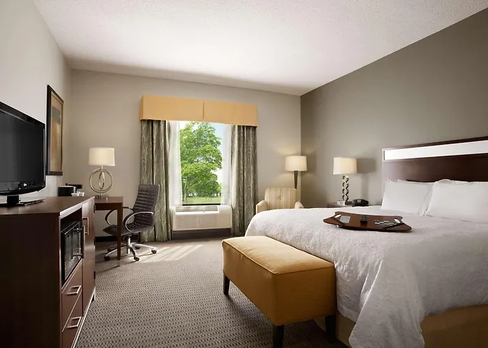 Hampton Inn & Suites - Mansfield