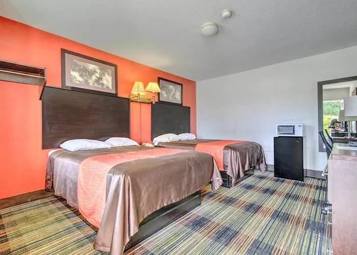 Oyo Palm Leaf Motel