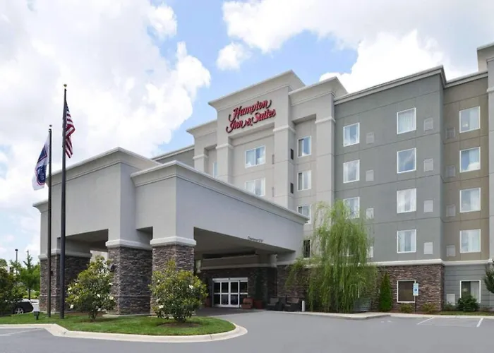 Hampton Inn & Suites Greensboro/Coliseum Area