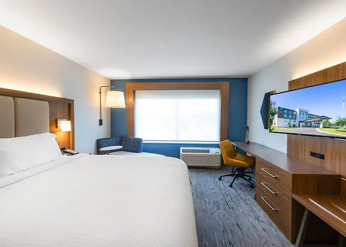 Holiday Inn Express & Suites Greenwood Mall By Ihg