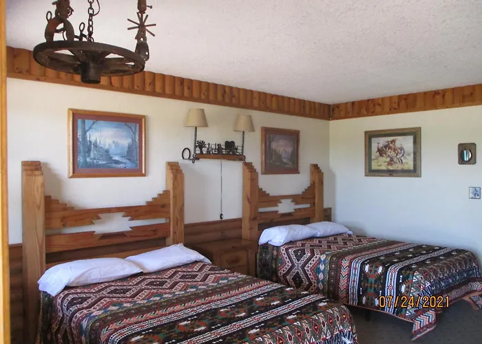 Sundown Motor Lodge