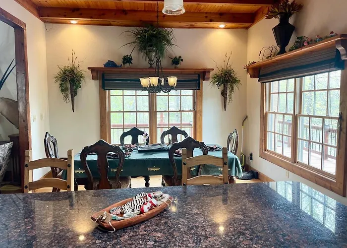 Little Red River Chalet
