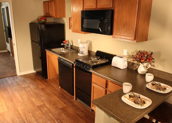 Eagle'S Den Suites Carrizo Springs A Travelodge By Wyndham