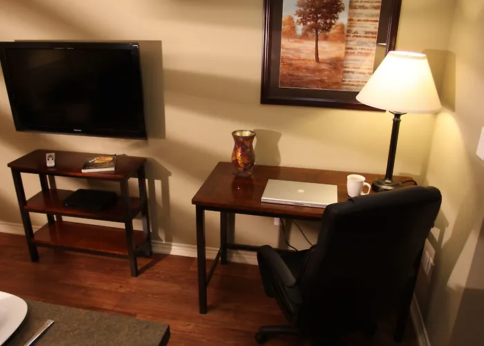 Eagle'S Den Suites Carrizo Springs A Travelodge By Wyndham
