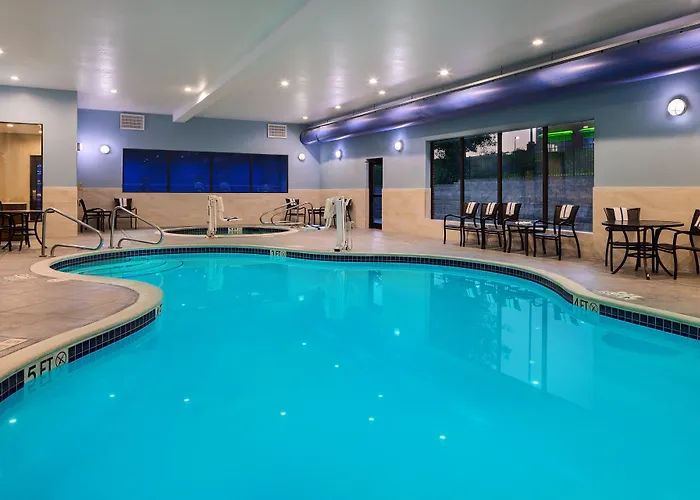 Holiday Inn Express And Suites Wheeling By Ihg