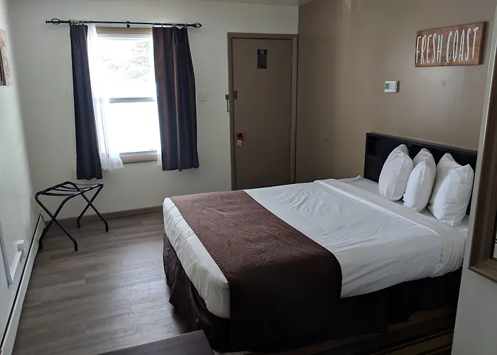 Sunset Lodge Escanaba