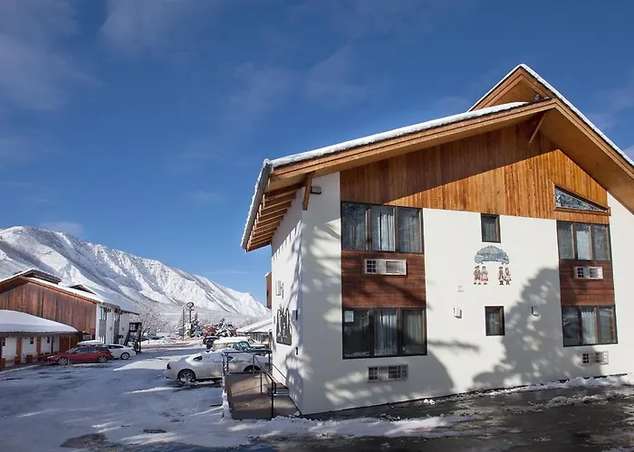 Starlight Lodge