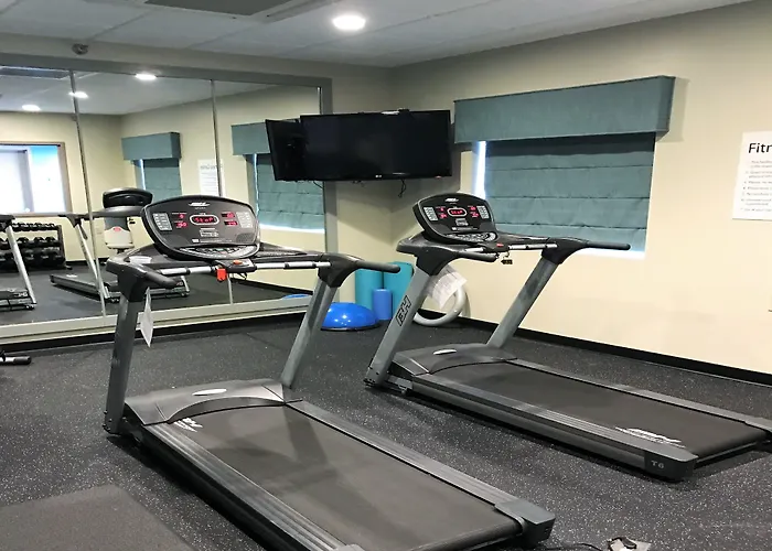 Holiday Inn Express & Suites Brookhaven By Ihg