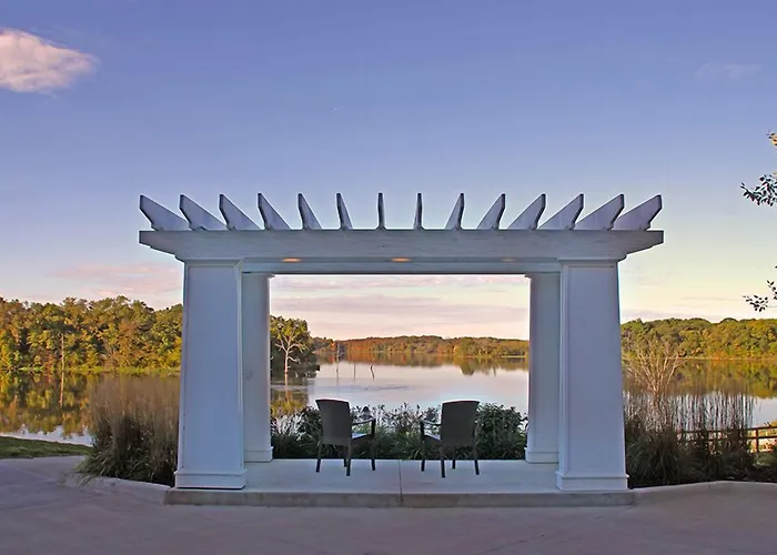Lakeside Hotel Casino, A Travelodge By Wyndham