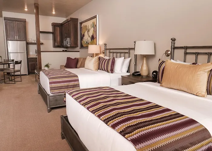 Cable Mountain Lodge