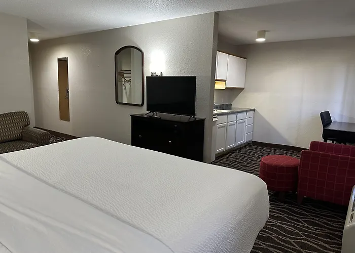 Days Inn & Suites By Wyndham Casey