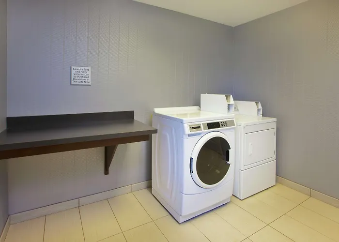 Hampton Inn & Suites - Elyria