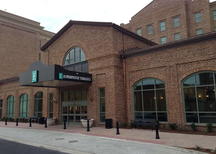 Embassy Suites Savannah Historic District
