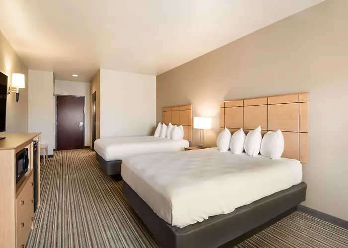 Best Western Shelby Inn & Suites