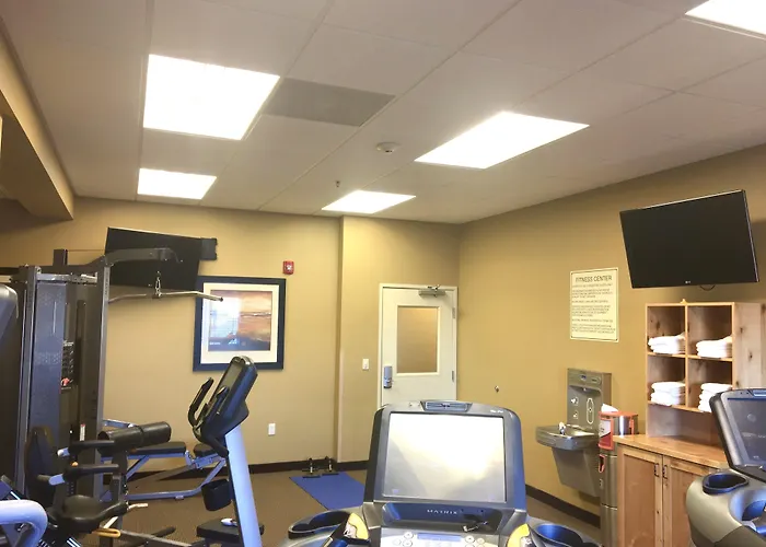 Towneplace Suites By Marriott Minot