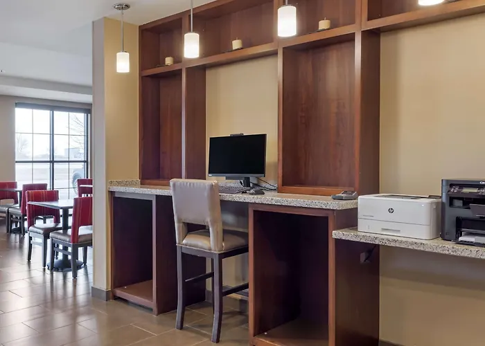 Comfort Suites & Conference Center