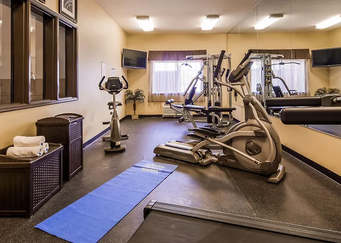 Best Western Plus Seminole Hotel & Suites
