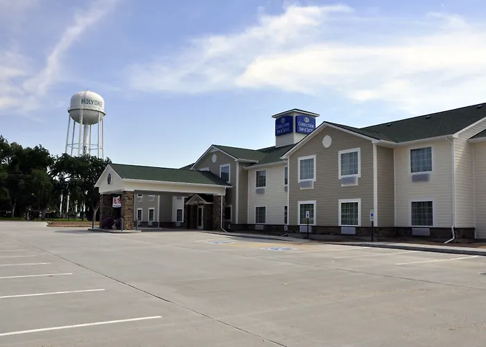 Cobblestone Inn & Suites - Holyoke