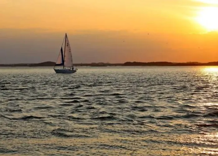 Josephine'S On The Bay Bed And Breakfast