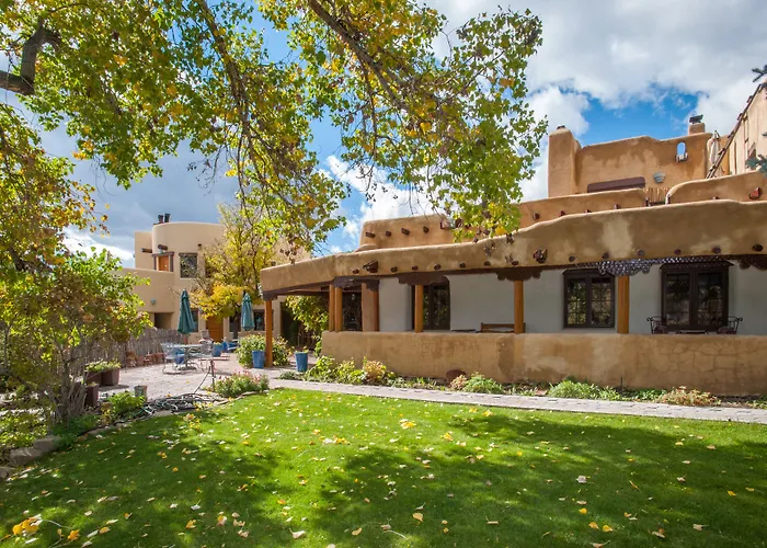 Inn On La Loma Plaza