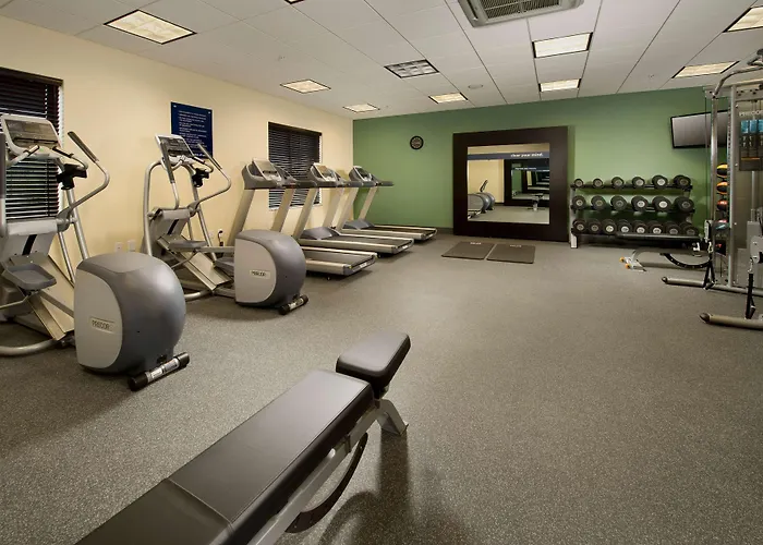 Hampton Inn & Suites - Buffalo Airport