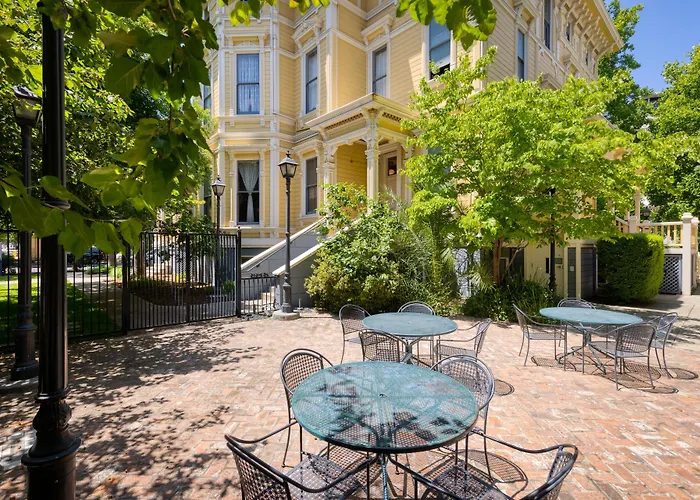 Hi Sacramento Hostel