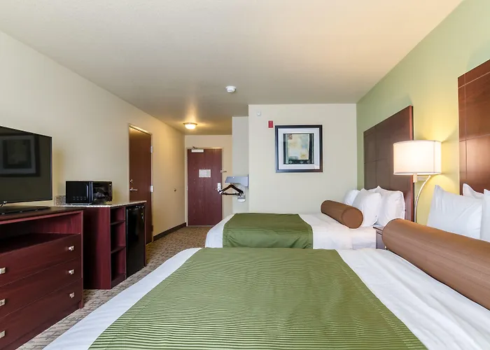 Cobblestone Inn & Suites - Harper