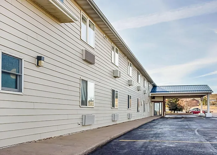 Oyo Hotel Shelby Mt Hwy 2 & I-15