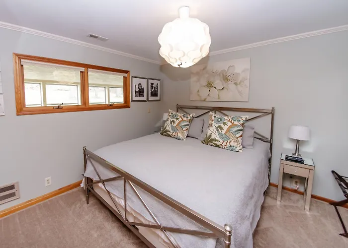 The Broadway Guest House