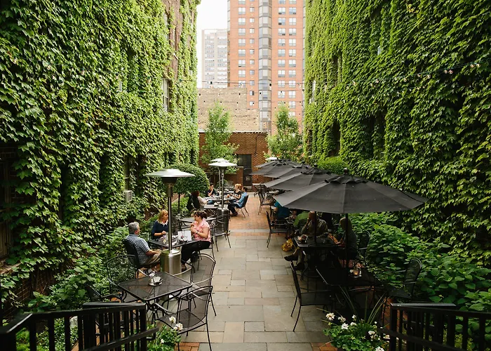 The Plaza Hotel - Milwaukee