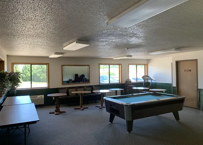 Designer Inn And Suites