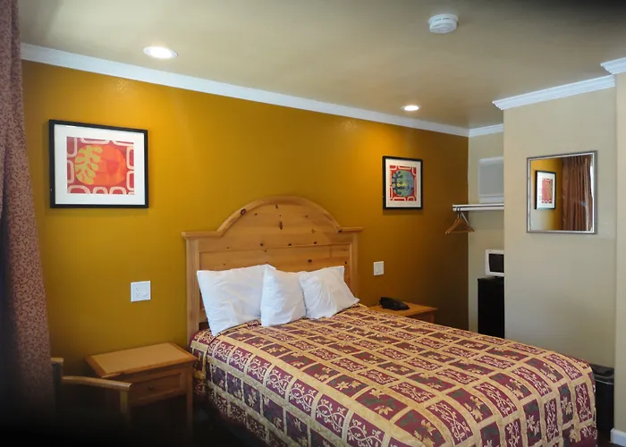 Colusa Motel