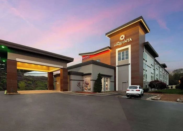 La Quinta By Wyndham Knoxville Central Papermill