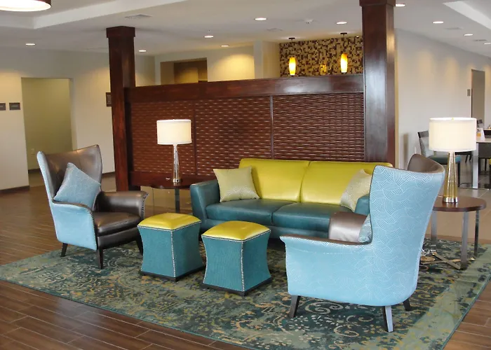 Comfort Inn & Suites Victoria North