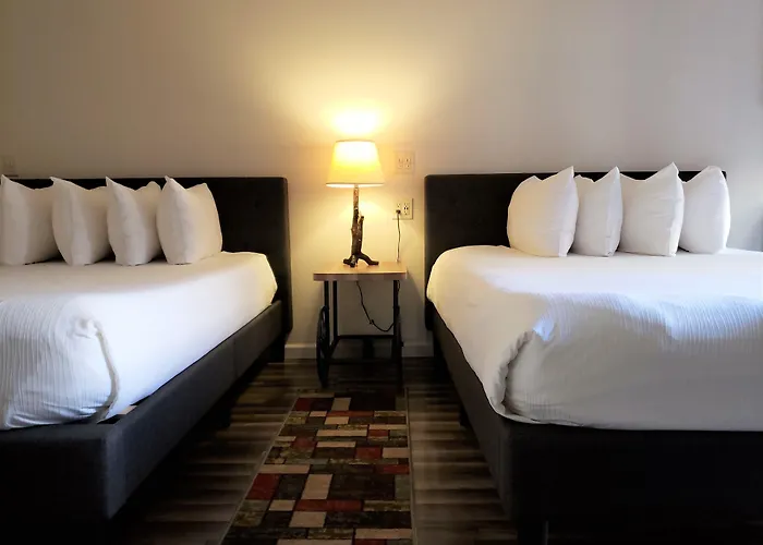 Iron Horse Inn