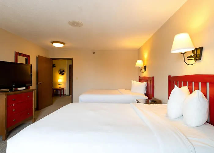 Wildwood Lodge & Suites
