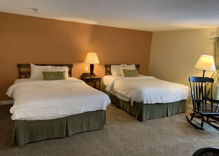 Four Winds Country Motel