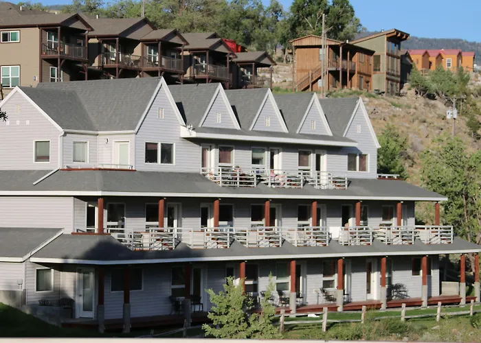 Absaroka Lodge