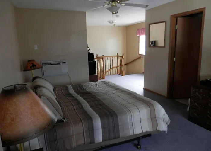 Trail Motel