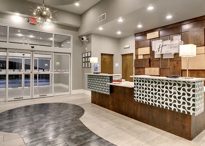 Holiday Inn Express & Suites Albany