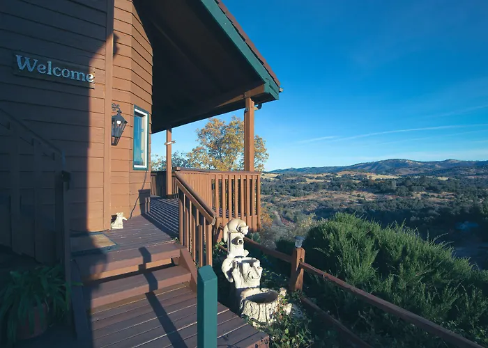 Tucker Peak Lodge