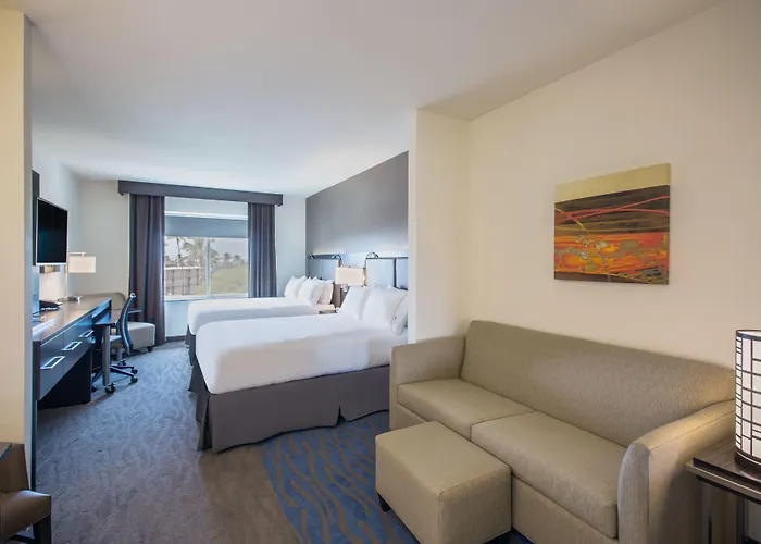Holiday Inn Express & Suites Kailua-Kona By Ihg