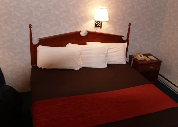 Bangor Inn & Suites