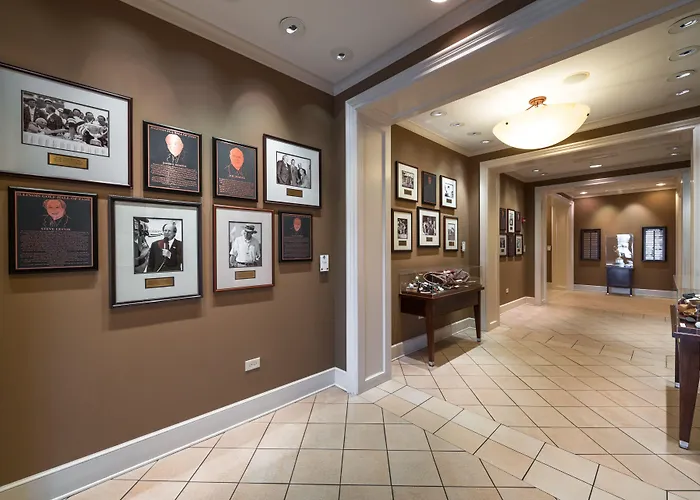 The Glen Club
