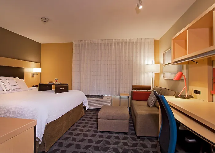 Towneplace Suites By Marriott Garden City