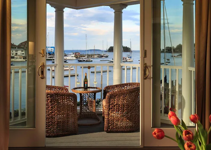Grand Harbor Inn