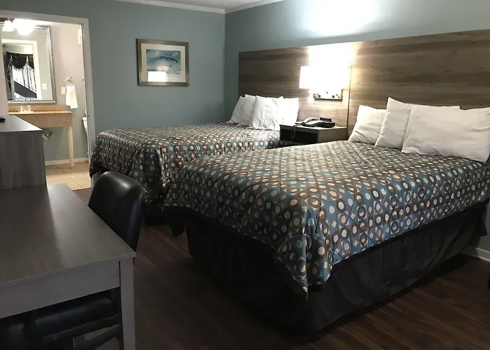 Winton Inn & Suites