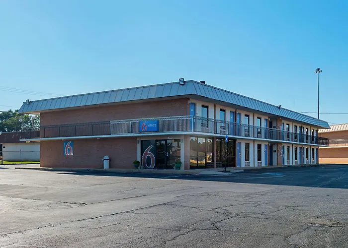 Studio 6 Suites Perry, Ga
